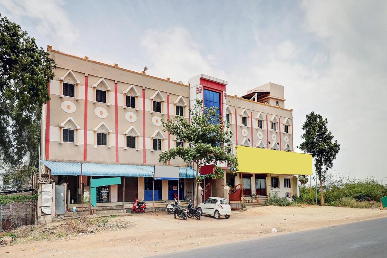 Oyo 81409 Hotel Sivajothi Tuticorin Exteriér fotografie